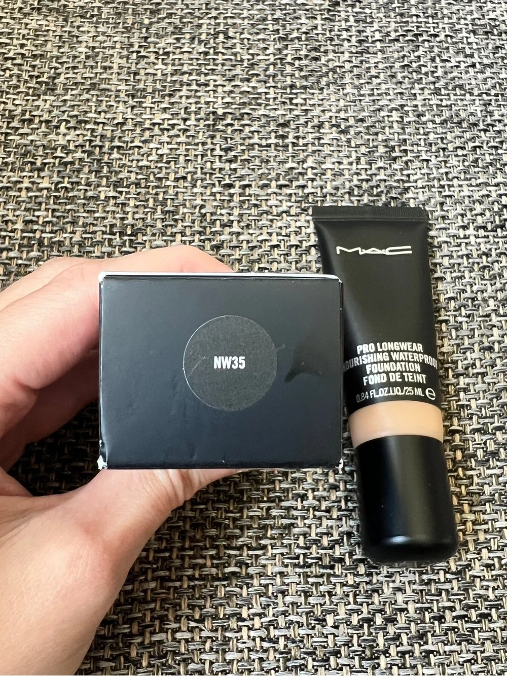 MAC Cosmetics nw35 tawny